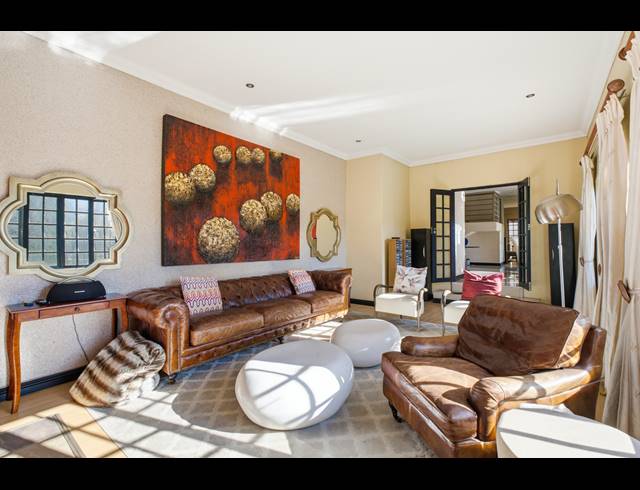 4 BEDROOM HOUSE FOR SALE IN LONEHILL